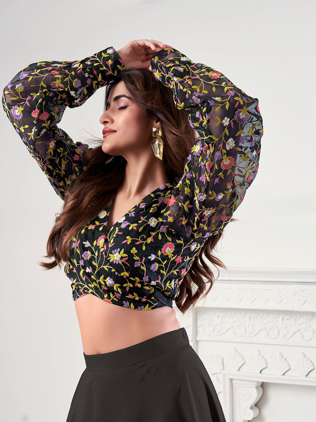 MEENA BAZAAR Since 1970 | Shop Indian Ethnic Wear For Women
