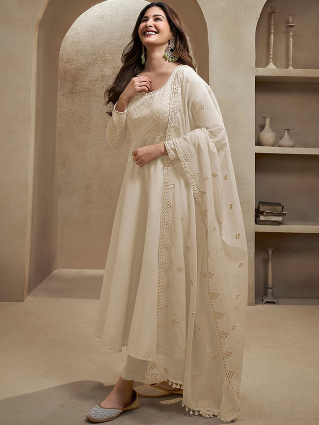 Amyra Dastur Off white Sequinned Embroidered Empire Thread Work Anarka Inddus.in Amyra Dastur Off white Sequinned Embroidered Empire Thread Work Anarka Inddus.in