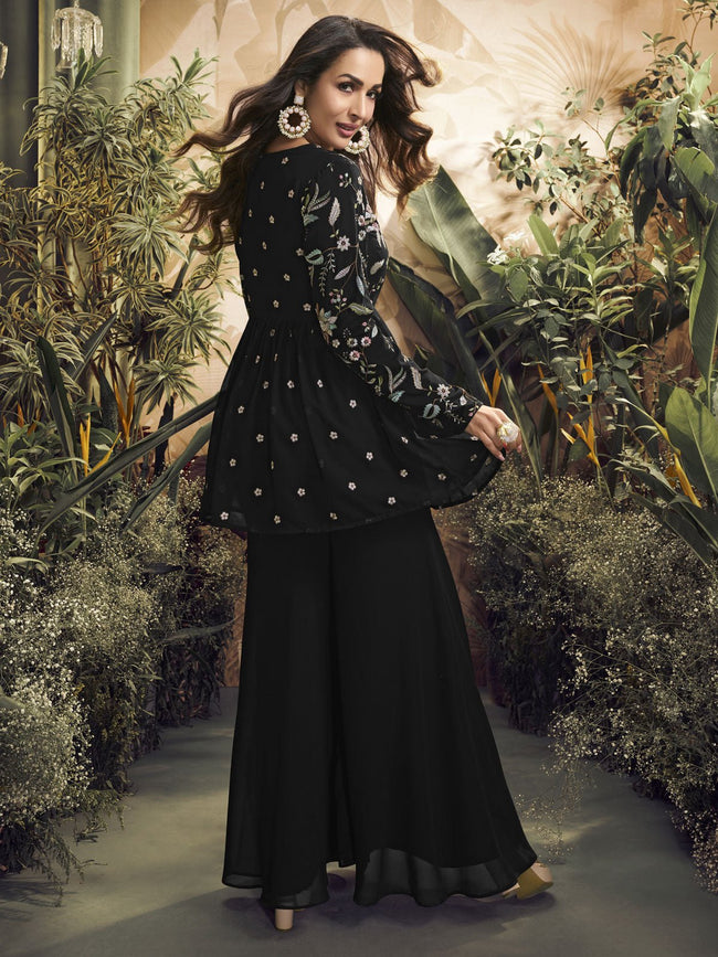 Malaika Arora Women Floral Embroidered Pleated Thread Work Kurta