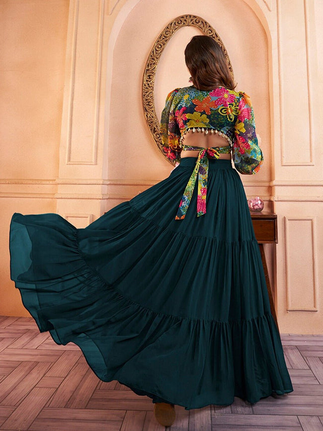 Green Printed V-Neck Cro Top With Long Flared Skirt Co-Ords Inddus.in Green Printed V-Neck Cro Top With Long Flared Skirt Co-Ords Inddus.in