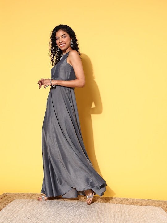 Grey & Peach-Coloured Maxi Dress With Mukaish Embroidered Jacket Inddus.in Grey & Peach-Coloured Maxi Dress With Mukaish Embroidered Jacket Inddus.in