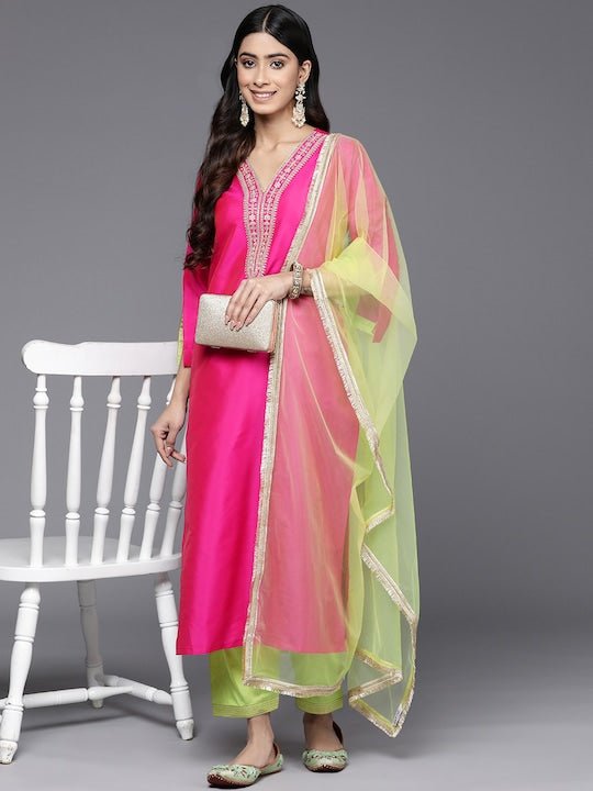 Women Magenta Ethnic Motifs Yoke Design Kurta with Salwar With